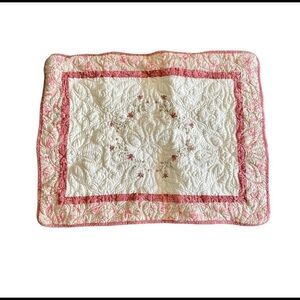 BRITANNICA HOME FASHIONS Quilted pillowcase